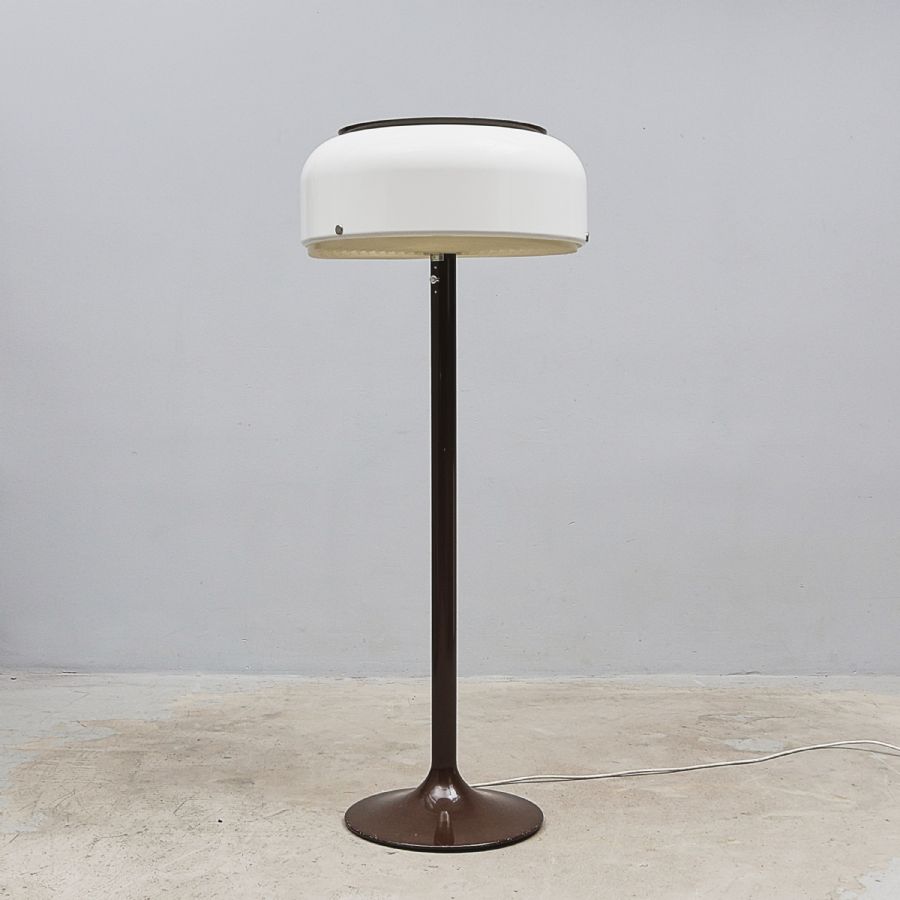 Golvlampa